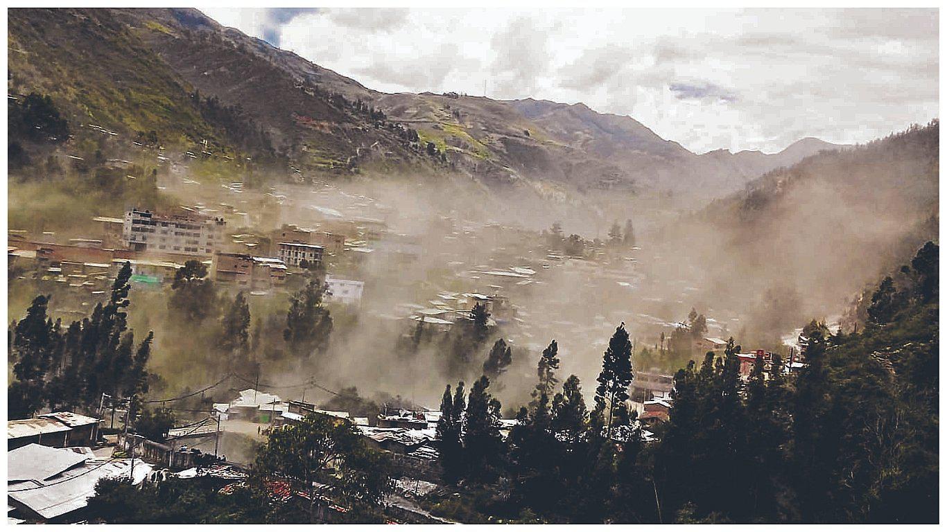 Alarma por caída de cerro en Sihuas, rayo cae en Ugel-Huaraz y huaico en Caraz 