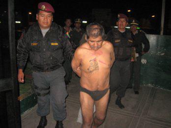 Vecinos linchan a sujeto
 por robar en vivienda