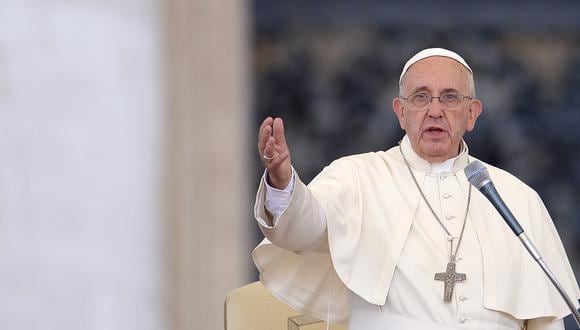 Papa Francisco pide una "revolución cultural" contra "el suicidio" del planeta