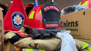 La Victoria: donan equipos de protección personal a compañía de bomberos 