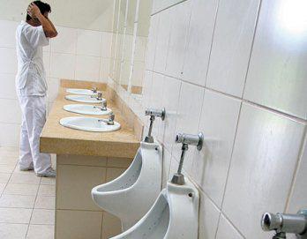 10 municipios carecen de baños públicos