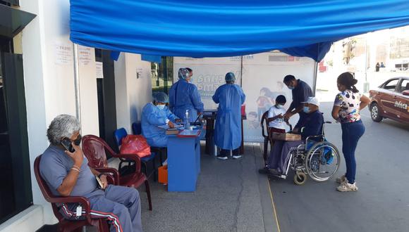Se reduce concurrencia a vacunatorios en la población de Tacna