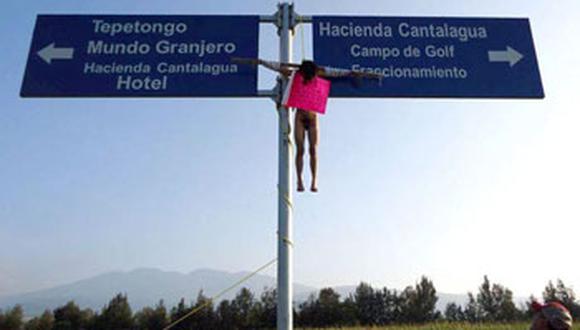 México: Presunto violador es crucificado