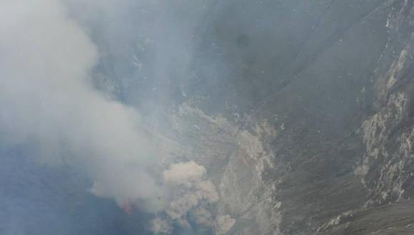 Volcán Ubinas emite hasta 3,000 toneladas de gases por día