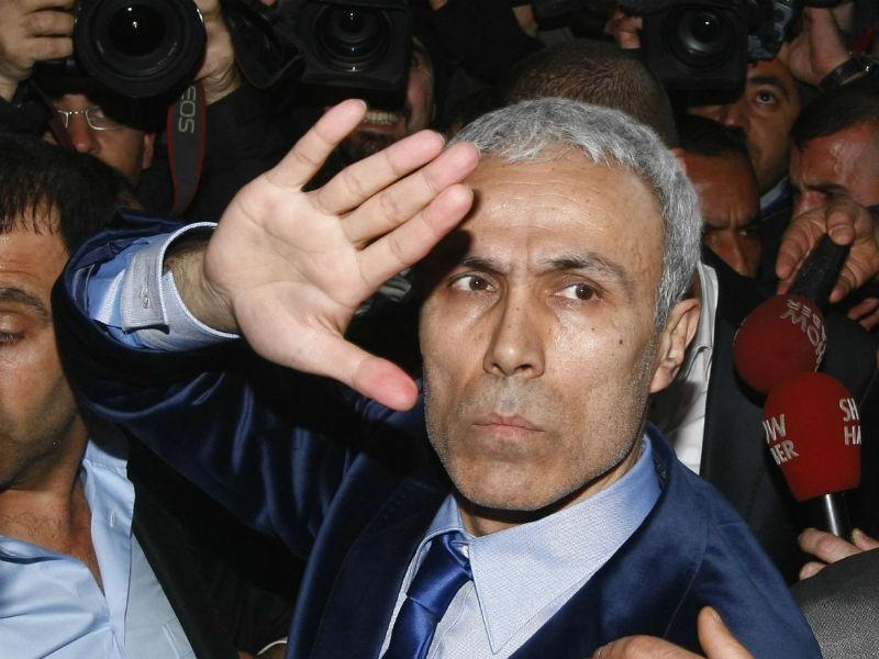 Turco que intentó matar a Juan Pablo II quiere una reunión con Papa Francisco