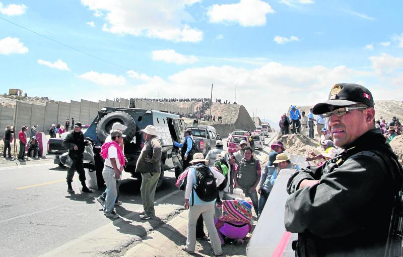 No respetan terrenos de Cemento Yura