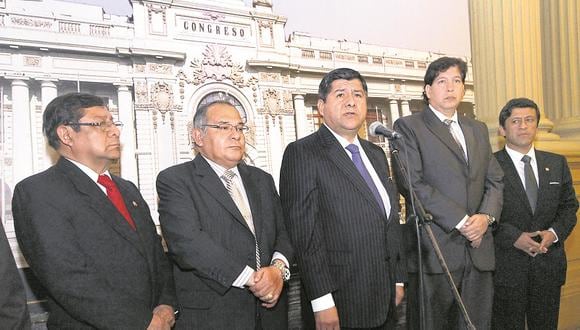 Miembros del Consejo Nacional de la Magistratura citados al Congreso