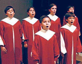 La Navidad por el Coro Nacional de Niños del Perú