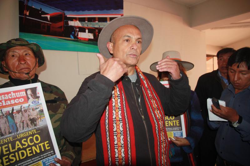 Hijo de Velasco Alvarado busca firmas para su partido político