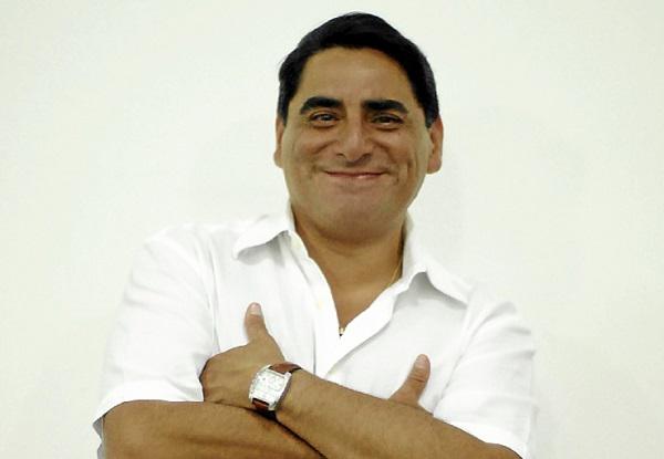 Carlos Alvarez regresa con nuevo programa "Versus: nadie se salva"