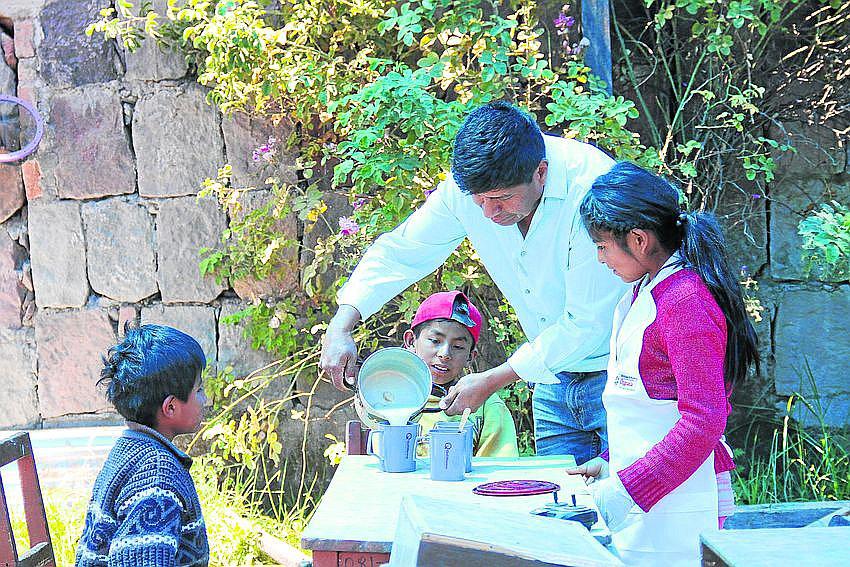 Los niños sueñan con la Navidad en Cacayaco