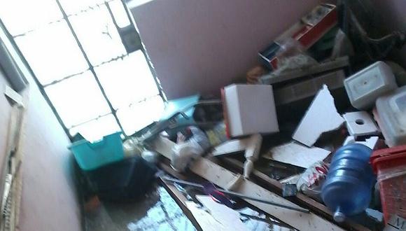 Siete viviendas se inundan tras colapso de tubería de agua en Tumbes 