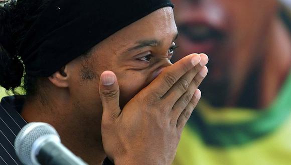 Ronaldinho se emocionó casi hasta las lágrimas por gran ovación que recibió en Etiopía (VIDEO)