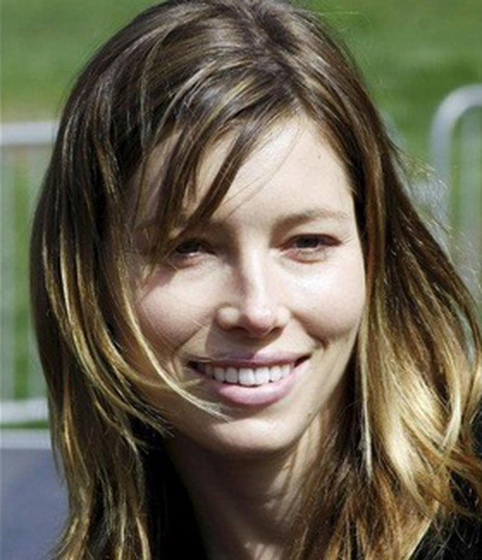 Mira las 10 famosas que lucen guapas sin maquillaje