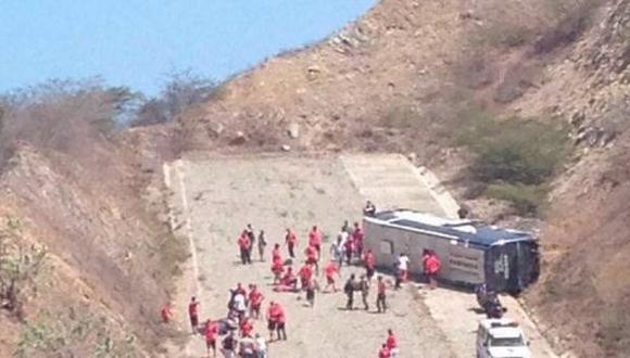 ​Venezuela: Bus que trasladaba a jugadores de Huracán se vuelca camino al aeropuerto