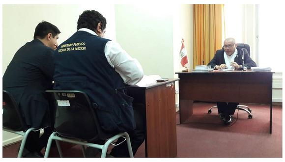 Solicitan levantar el secreto bancario del fiscal Enrique Dávalos por caso “Los Ilegales”