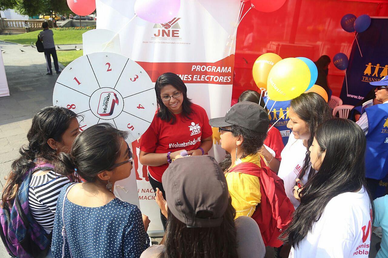 JNE convoca a jóvenes a participar del Programa de Voluntariado 2017 