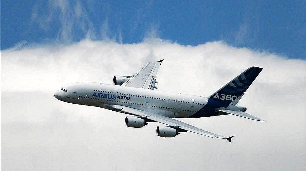 ​Avión pierde una pieza de un metro de largo en pleno vuelo