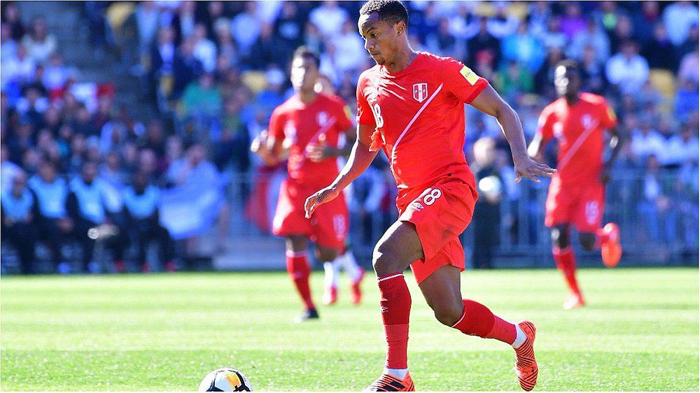 ​André Carrillo estrena nuevo look cantando tema de Bad Bunny (FOTO y VIDEO)