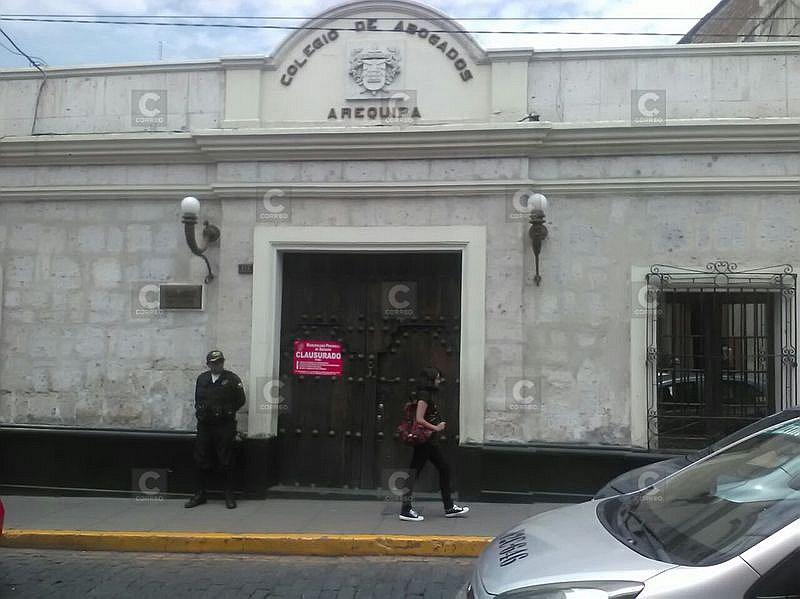 Clausuran local del Colegio de Abogados de Arequipa