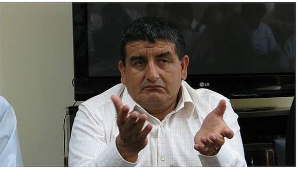  Chiclayo: Humberto Acuña arremete con fuerza contra los 5 congresistas de la región