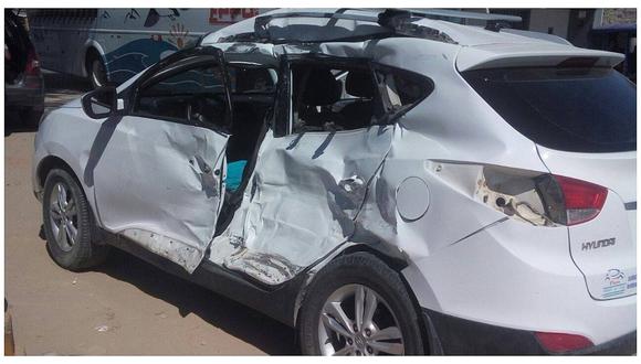 Un ómnibus de Eppo choca contra un auto en Talara