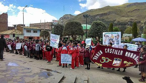 ​Alumnos del Ramón Castilla protestan y dicen no a la Jornada Escolar Completa