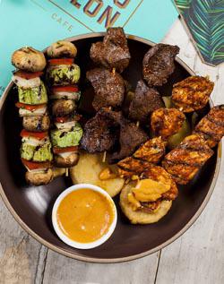 Paseo Colon presenta nueva carta de piqueos y tragos