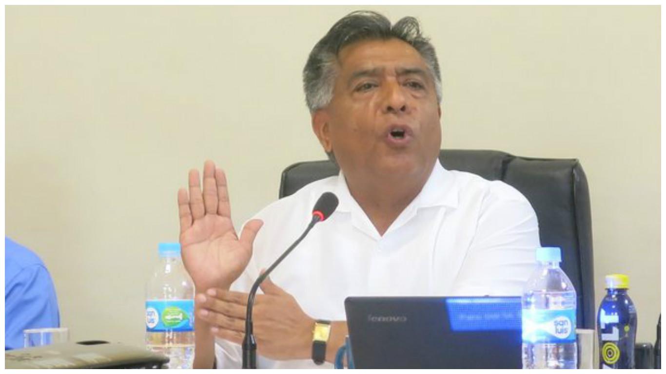 Chiclayo: Alcalde de APP quiere "enterrar" a Correo (VIDEO)