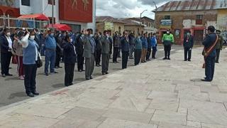 Juramentan 69 tenientes gobernadores en Azángaro