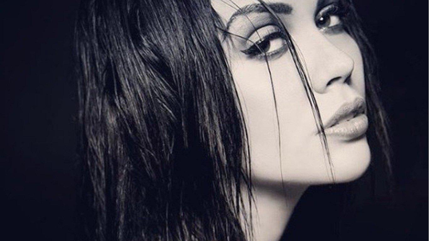 Lucía Oxenford publica fotografía donde muestra su lado más sexy (FOTOS)