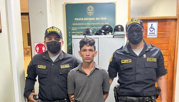 El pasajero Edgar Alexander Colmenares Castillo fue llevado a la sede de la División de Investigación Criminal (Divincri).