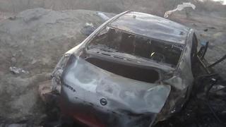 Vehículo se incendia en Piura tras impactar con tráiler en la Panamericana Norte