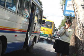 Máximo control a los
 carros contaminantes