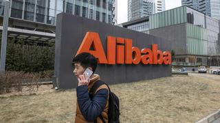 China impone multa de 2.400 millones de dólares al portal web de venta Alibaba