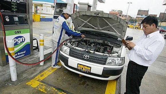 Gobierno asegura abastecimiento de gas natural vehicular