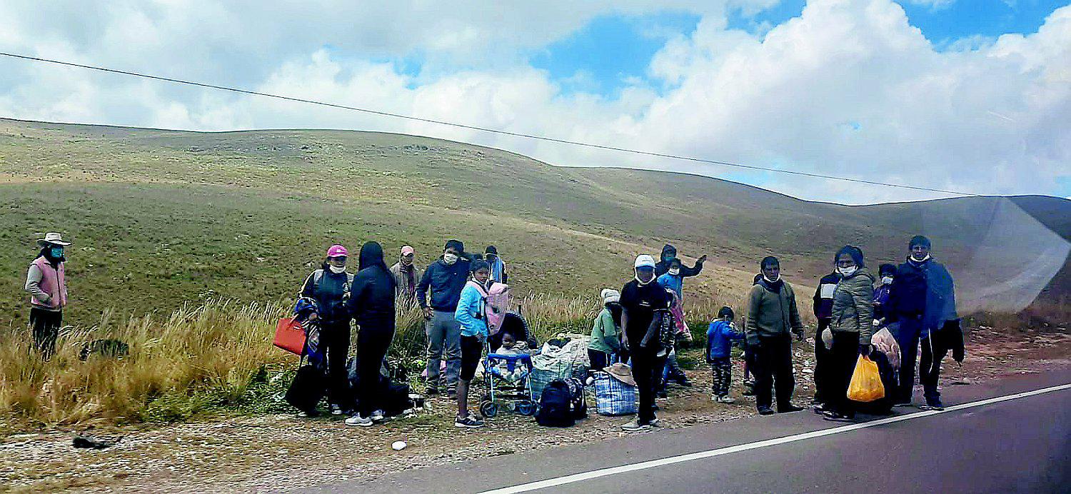 Personas inician su travesía de Huancayo  hasta sectores de Selva Central