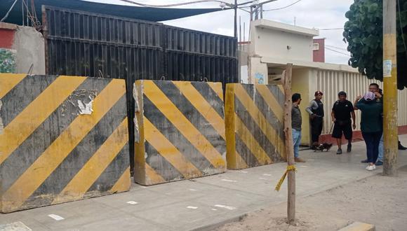 Cierran con bloques de cemento terminal de minivan “piratas” en Ica.