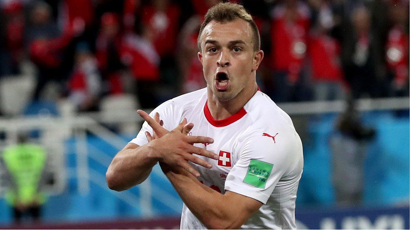 Suiza complica a Serbia tras ganarle 2-1 con agónico gol de Shaqiri