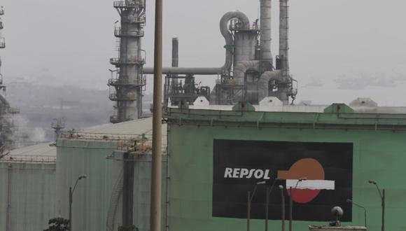 Repsol enfrenta graves sanciones por el derrame de petróleo. (Foto: GEC)