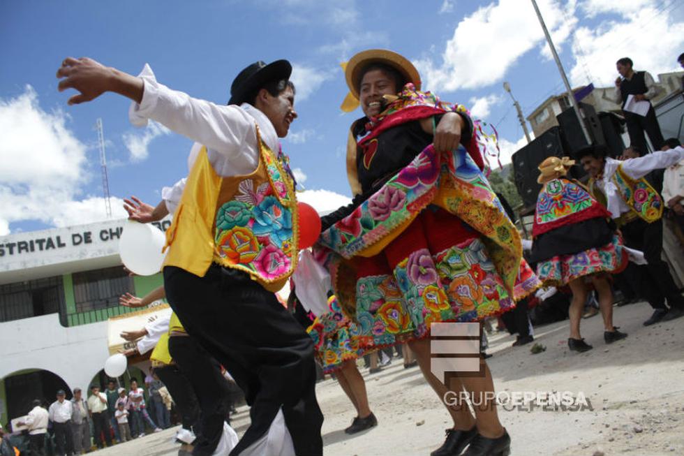 FOTOS: Huaylarsh se goza en distrito de Chupuro