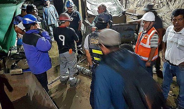 Arequipa: rescatan cuerpo de uno de los siete mineros atrapados en socavón (VIDEO)