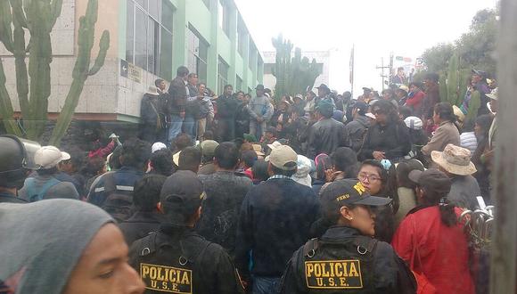 Pobladores protestan en la Región Policial para exigir operativos