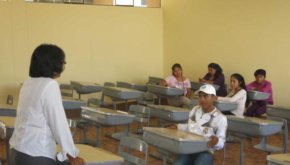 Escolares del COAR Moquegua demostraron habilidades en inicio de clases