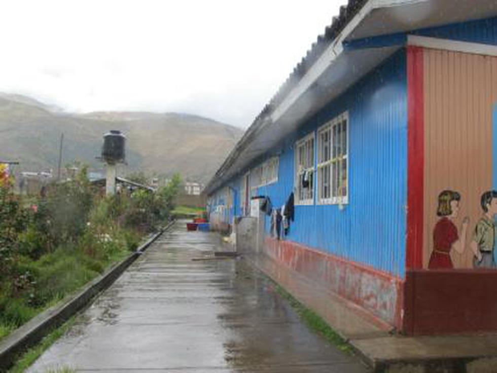 FOTOS: 65 huérfanos de Aldea Infantil El Rosario viven en casas de cartón