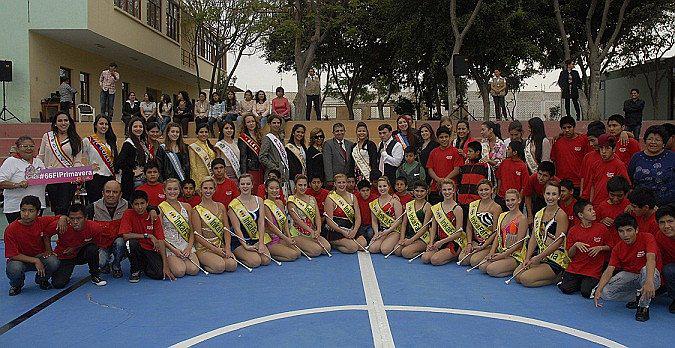 Trujillo: Reinas y bastoneras del 66° Festival Internacional de Primavera visitaron Hogar San José