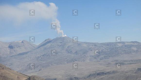 Disminuye explosiones del volcán Sabancaya, pero alerta continúa