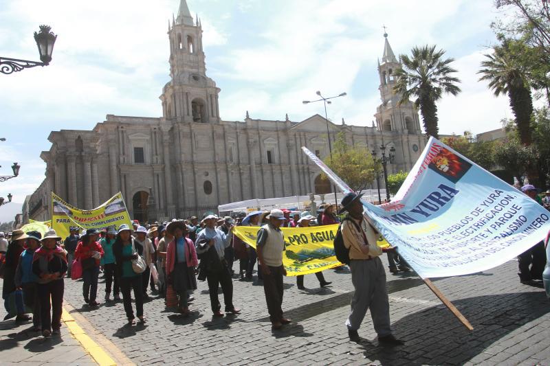 Protestan por privatización de Egasa y Seal
