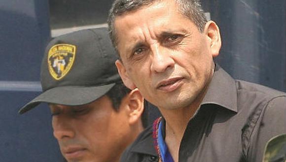 Antauro Humala salió de penal de manera irregular para cobrar cheque en banco