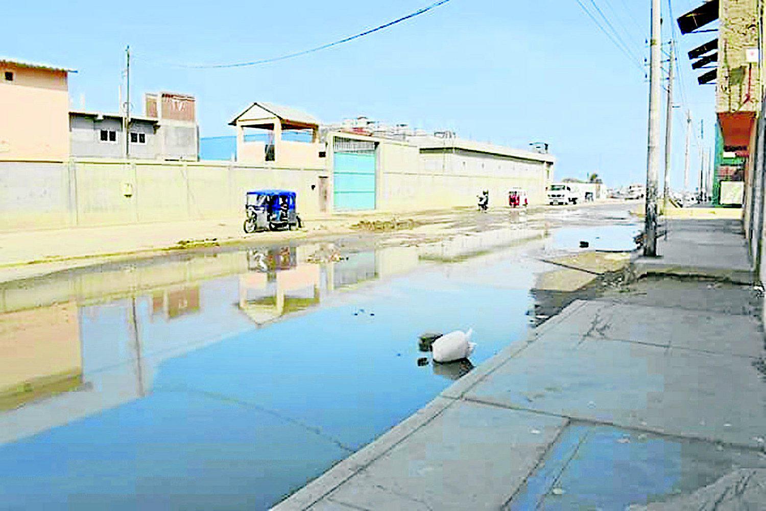 El sistema de alcantarillado colapsa en diversos sectores del cono norte de Talara